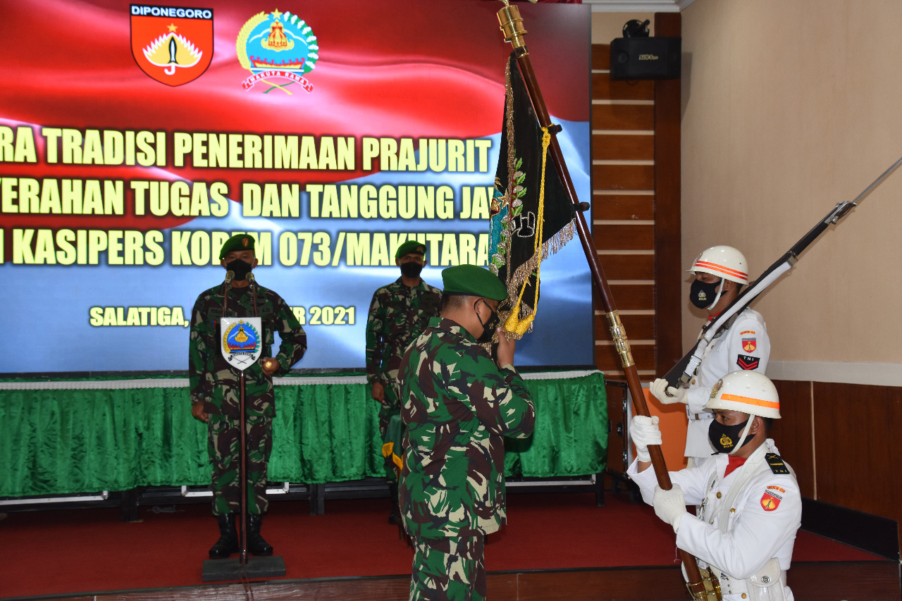 Kolonel Arm Putranto Gatot Sri Handoyo, S.Sos, M.M., Pimpin Acara Tradisi Penerimaan Warga Baru